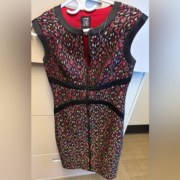 Jax Black & Red printed bodycon Dress w Cap Sleeves women's size XS - Picture 2 of 10